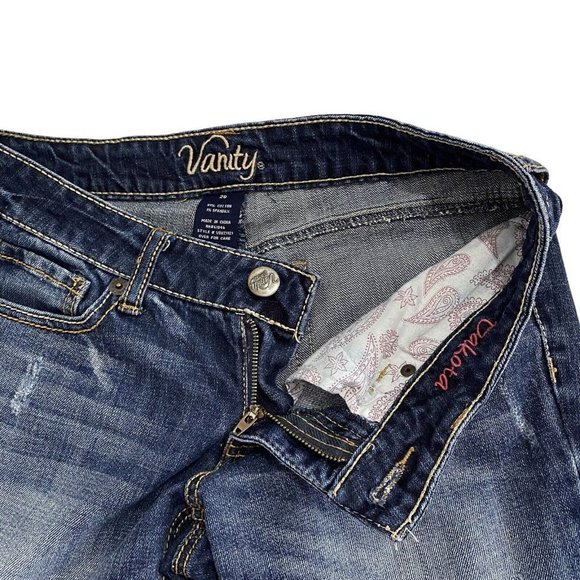 Vanity Dakota Capri Skimmers Denim Jeans Womens Size 28 Distressed Darker Blue - Picture 5 of 8